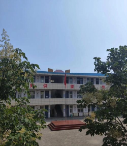 成都市琉璃地区中心校