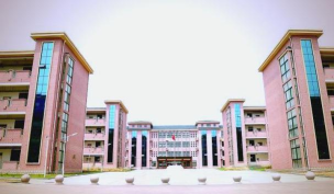 雪野镇雪野中学环境