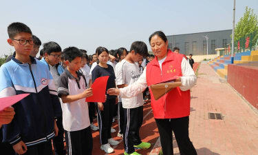 平邑县郑城镇中学环境