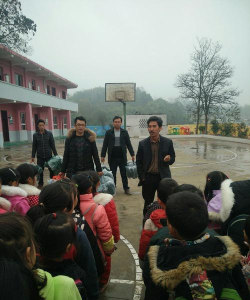 喇叭镇喇叭小学