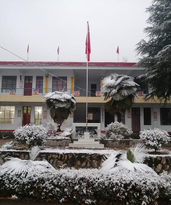 天坪乡中心学校