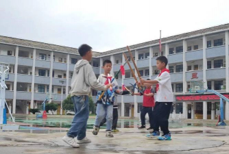 天龙小学