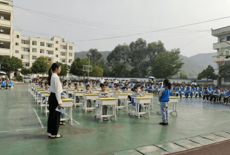 文山县柳井乡一贯制学校中学部环境