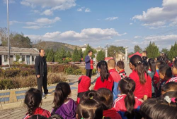 百里乡中心小学