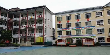 榕江县古州镇第二小学环境