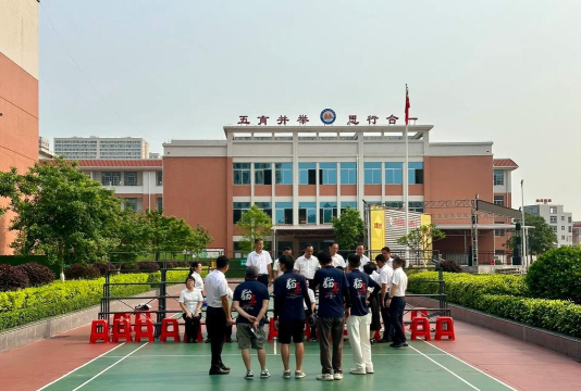 龙门县龙潭镇马岭教学点