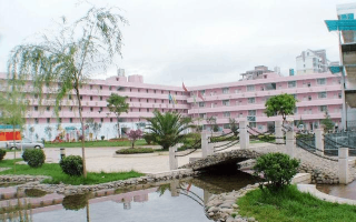 昆明石林育才学校