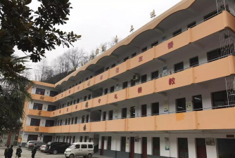 早阳乡丁河初级中学