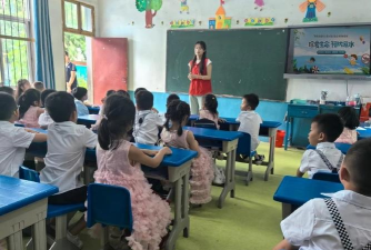 奉新县冯川中心幼儿园