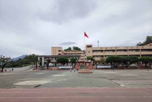 梅陇小学