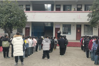 兴义市下五屯办纳灰中学