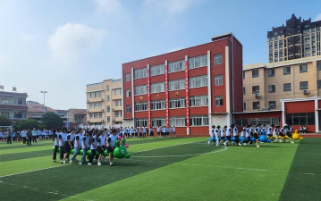 洪湖市新滩镇荻障初级中学