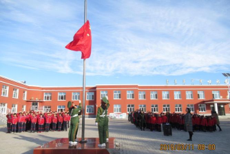 吐列毛杜镇小学