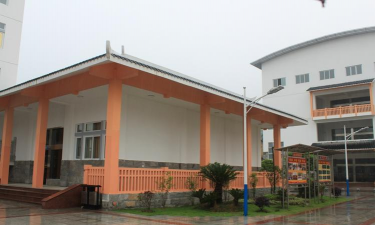 恩施市龙凤高级中学环境