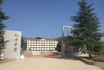 黄冈市蕲春孙冲中学环境