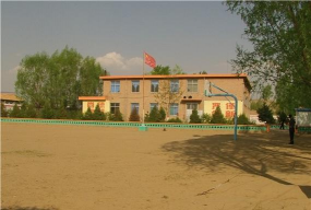 五寨县杏岭子乡下鹿角中心小学