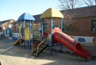 天津市宝坻区史各庄镇中心幼儿园环境