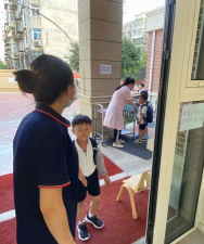 天津市东丽区保利和乐玫瑰湾幼儿园环境