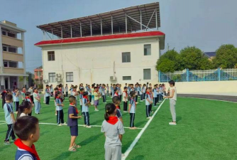 平江县长寿镇东一小学