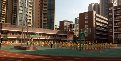 东莞石龙龙城现代小学