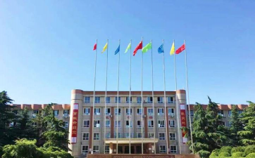 石家庄市第十八中学环境