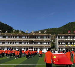 双城镇安全九年一贯制学校