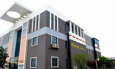 青岛西海岸新区绿泽电影美术学校