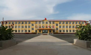 宁蒗县大兴镇大兴中学环境