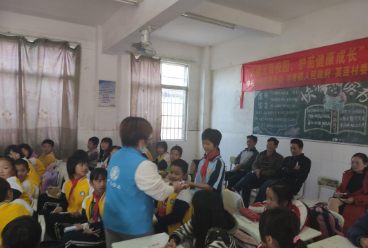 遂溪县洋青镇其连小学