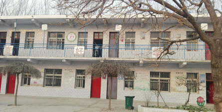 封丘县荆隆宫乡中心小学校环境