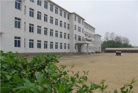 大房身乡中学环境