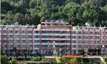 云南省临沧卫生学校环境