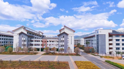 丽江民族中等专业学校环境