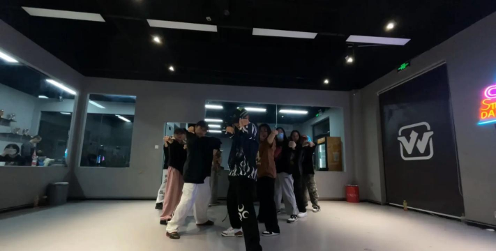 兰西县唯舞街舞俱乐部有限公司