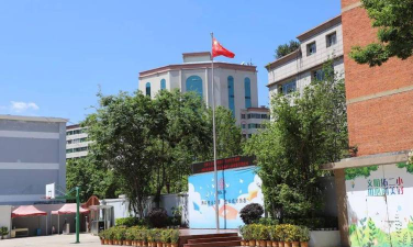 盘龙区拓东第二小学