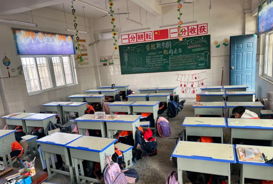 葫芦岛市连山区山神庙乡初级中学