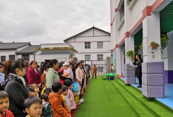 邻水县九龙镇卫星村幼儿园