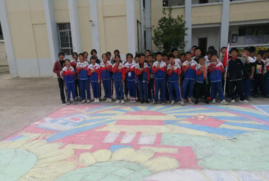 东川区汤丹镇中心小学