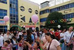 新都县石板滩镇东风幼儿园