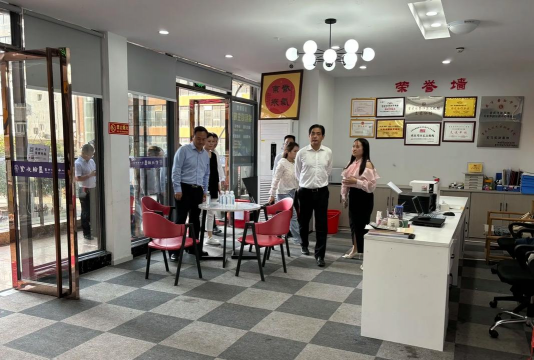 垫江县紫庭翰墨艺术培训有限责任公司