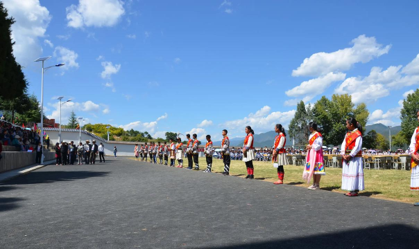 大坪子八一中学