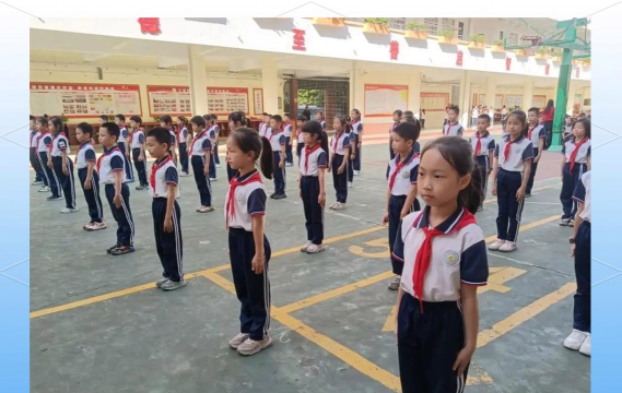 老隆镇新隆小学