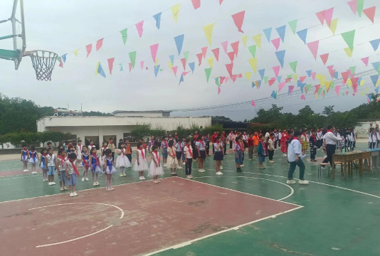 凤庆县凤山镇安庆小学