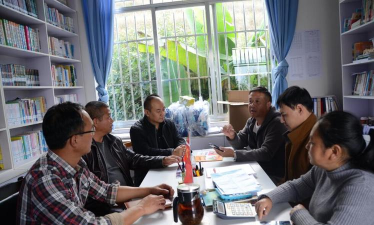 凤庆县凤山镇凤平完小