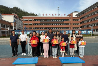 阳山县小江冯光教学点