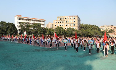 东莞市大朗鸣凤小学