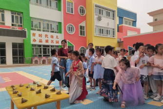 新疆若羌县中心幼儿园