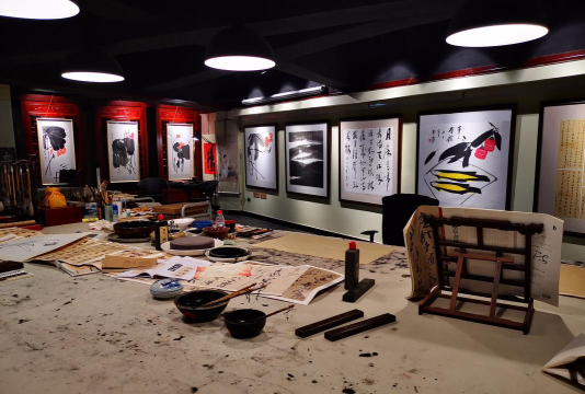 岑巩红画坊艺术培训有限公司