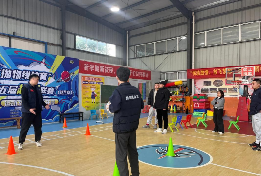 麻城市抛物线体育培训有限公司