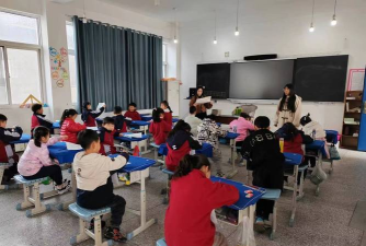 黄土镇马村小学